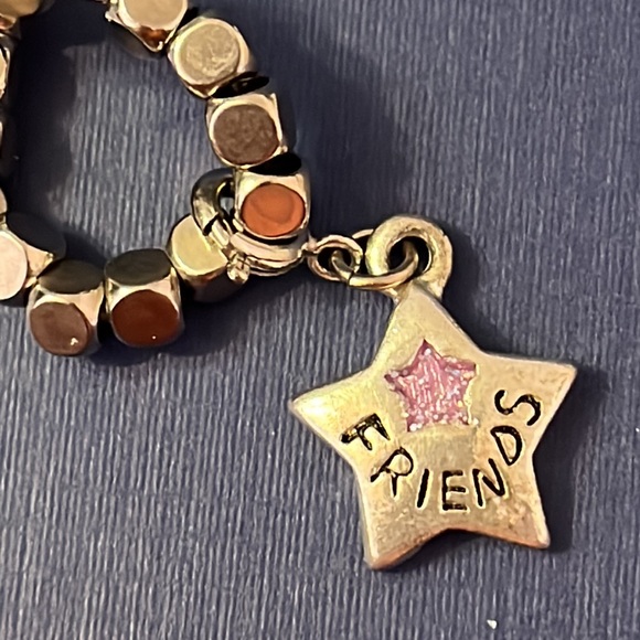 Stretch Bracelet with ‘Friends’ Star Charm - Picture 6 of 9